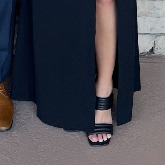 Steve Madden Black Heeled Mules with Chunky Heel - Picture 3 of 3